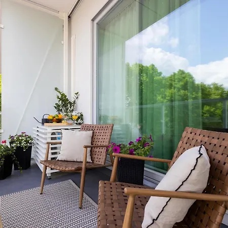 Tempus Te Aparts With Balcony アパート *